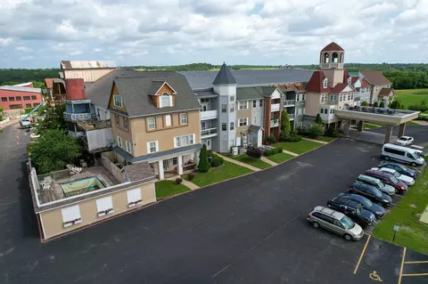 180 Grace Chapel Rd #302, Blue Eye, MO 65611