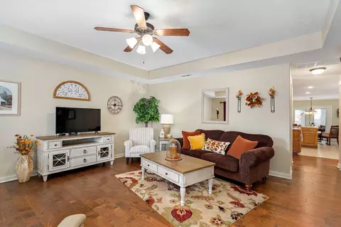 2114 W Swallow St, Springfield, MO 65810 photo 5
