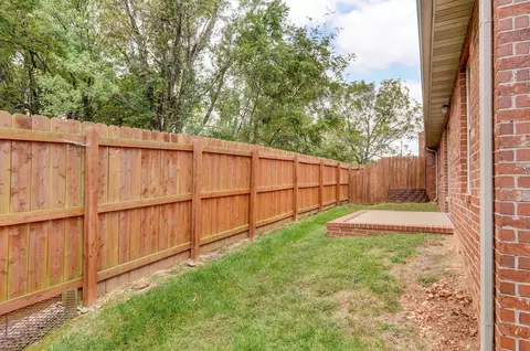 2114 W Swallow St, Springfield, MO 65810 photo 26