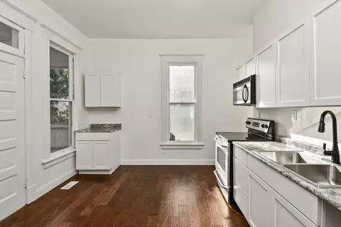1020 W College St, Springfield, MO 65806 photo 16