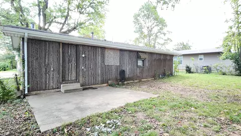 1523 N Western Ave, Springfield, MO 65802 photo 8