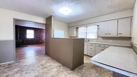 1523 N Western Ave, Springfield, MO 65802 photo 18