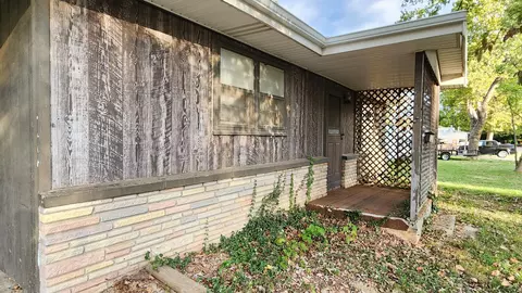 1523 N Western Ave, Springfield, MO 65802 photo 12