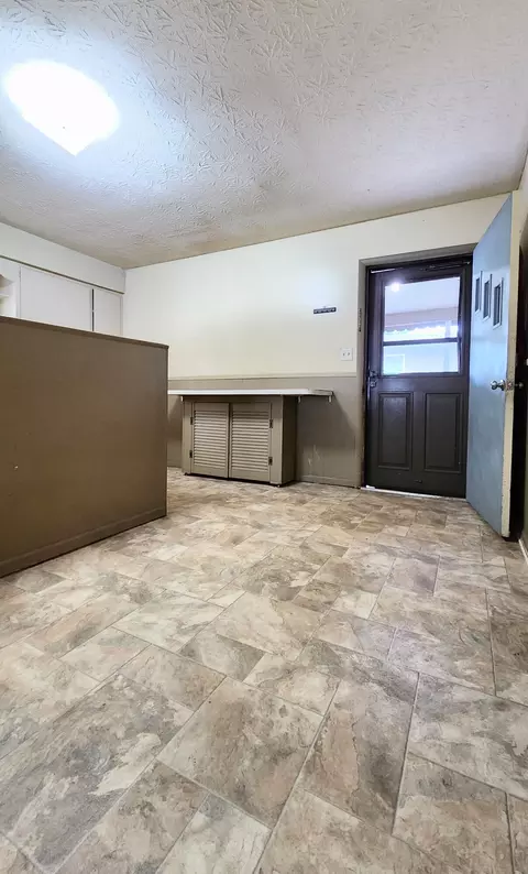 1523 N Western Ave, Springfield, MO 65802 photo 23