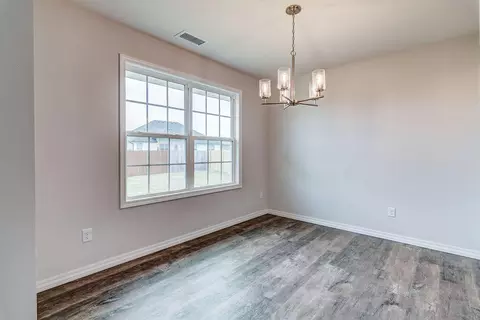 Dining - 965 S Silverwood Ln, Nixa, MO 65714 photo 1 of 3