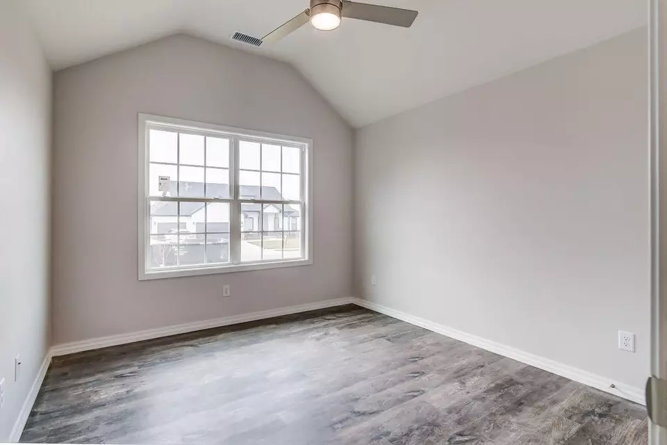 Bedroom - 965 S Silverwood Ln, Nixa, MO 65714 photo 5 of 12