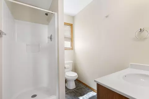 Bath - 31 Woodcliff Rd #31, Shell Knob, MO 65747 photo 2 of 2