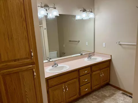 5645 S Jefferson Ave, Springfield, MO 65810 photo 17