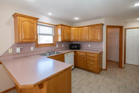 5645 S Jefferson Ave, Springfield, MO 65810 photo 8