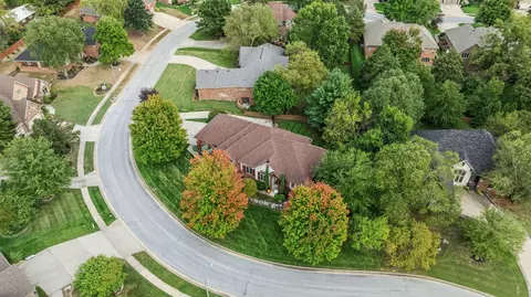View/Area - 3094 W Cedarbluff Dr, Springfield, MO 65810 photo 3 of 7