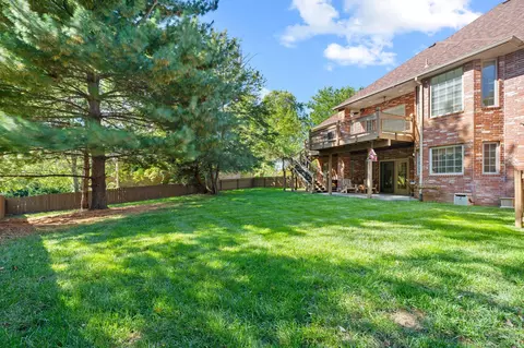 Exterior - 3094 W Cedarbluff Dr, Springfield, MO 65810 photo 11 of 13