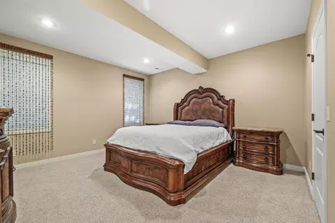 Bedroom - 3094 W Cedarbluff Dr, Springfield, MO 65810 photo 5 of 6