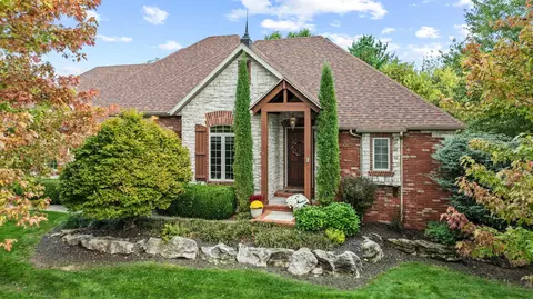 Exterior - 3094 W Cedarbluff Dr, Springfield, MO 65810 photo 3 of 13