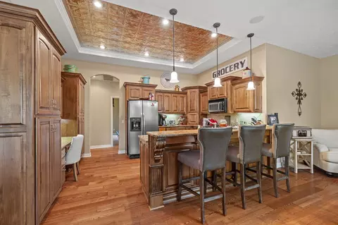 Kitchen - 3094 W Cedarbluff Dr, Springfield, MO 65810 photo 1 of 3