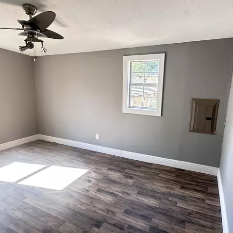 508 3rd St, Monett, MO 65708 photo 9