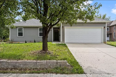 1634 W Nichols St, Springfield, MO 65802 photo 1