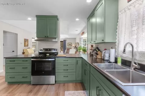 Kitchen - 78 Cozy Cove Rd #45, Branson, MO 65616 photo 3 of 5