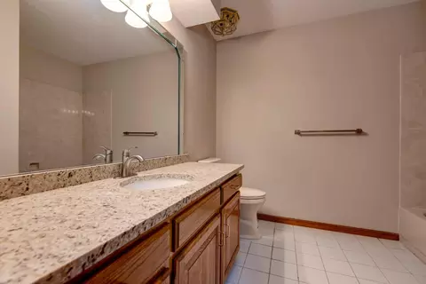 Bath - 3879 N Williams Ct, Springfield, MO 65803 photo 6 of 7