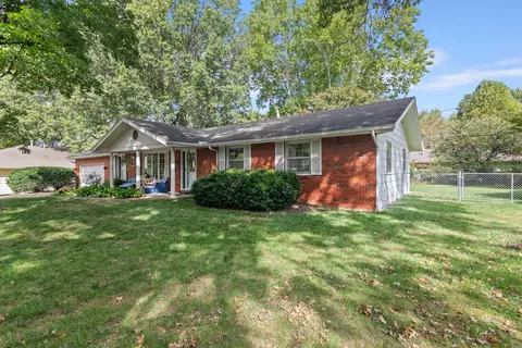 2407 E Bancroft St, Springfield, MO 65804 photo 2