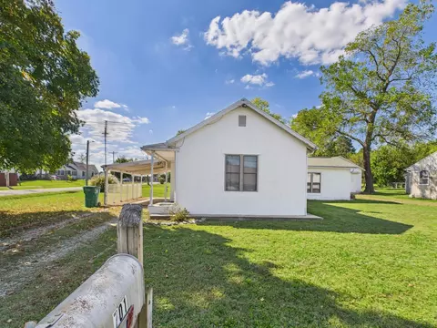 701 Garst, Cabool, MO 65689