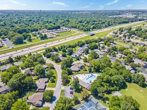1320 S Raintree Pl, Springfield, MO 65809 photo 40