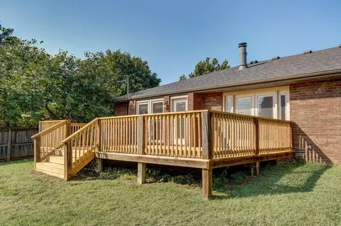 1142 W Maplewood St, Springfield, MO 65807 photo 32