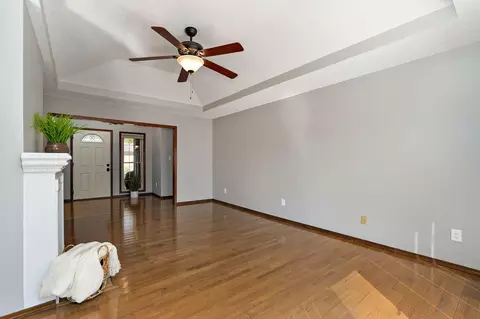 1142 W Maplewood St, Springfield, MO 65807 photo 10