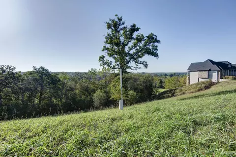 3240 W Bluffview St, Springfield, MO 65810 photo 6