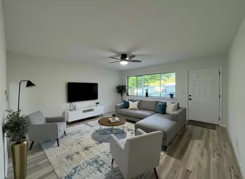 1315 S Newton Ave, Springfield, MO 65807 photo 5