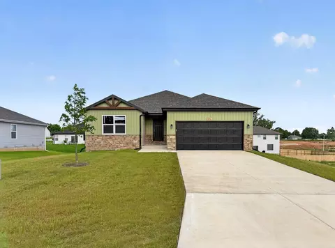 510 Columbine St, Rogersville, MO 65742