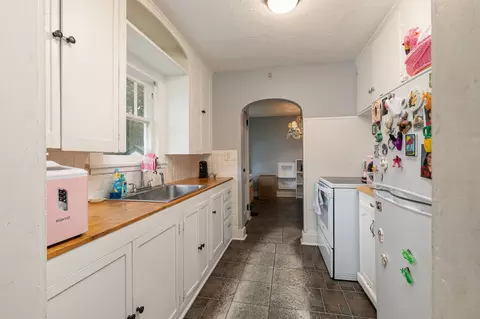 227 W Portland St, Springfield, MO 65807 photo 8