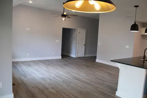 1102 S Swift, Ozark, MO 65721 photo 5