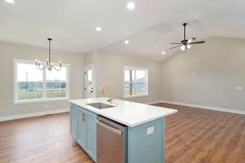 1441 N Collins Dr, Republic, MO 65738 photo 11