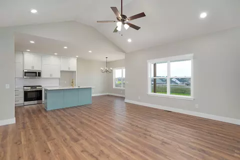 1441 N Collins Dr, Republic, MO 65738 photo 6