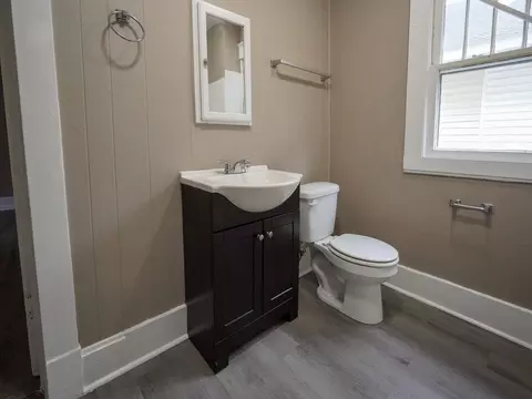 742 S Douglas Ave, Springfield, MO 65806 photo 11