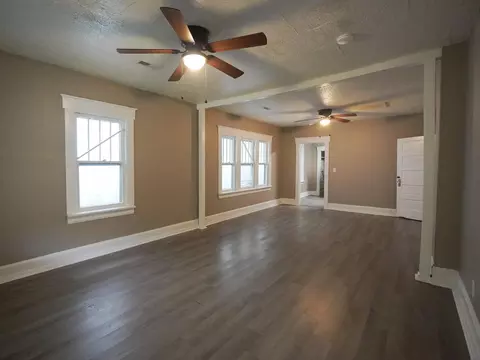 742 S Douglas Ave, Springfield, MO 65806 photo 2
