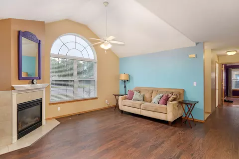923 S Natalie Ave, Springfield, MO 65802 photo 2