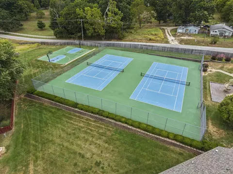 1302 W Gaslight Dr, Springfield, MO 65810 photo 10