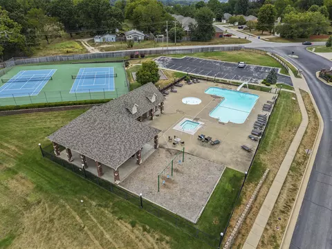 1302 W Gaslight Dr, Springfield, MO 65810 photo 9