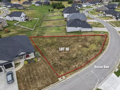 1302 W Gaslight Dr, Springfield, MO 65810 photo 1