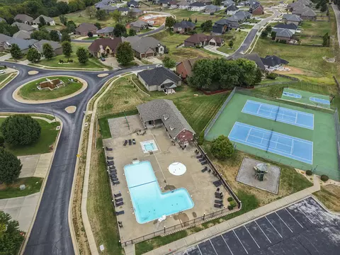 1302 W Gaslight Dr, Springfield, MO 65810 photo 11