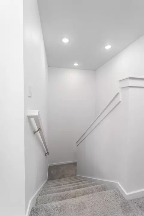 Entry Way - 5163 W Sunstruck St, Springfield, MO 65802 photo 4 of 7