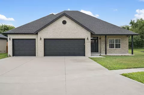 3622 N Huntington Ave, Springfield, MO 65803 photo 2