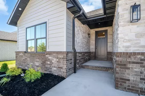 3812 W Broadmoor St, Springfield, MO 65807 photo 3