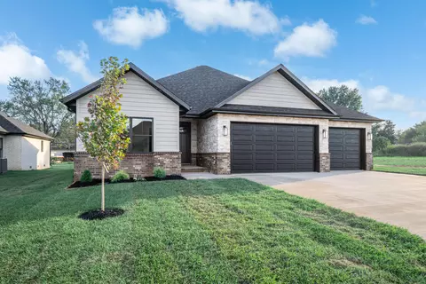 3812 W Broadmoor St, Springfield, MO 65807 photo 2