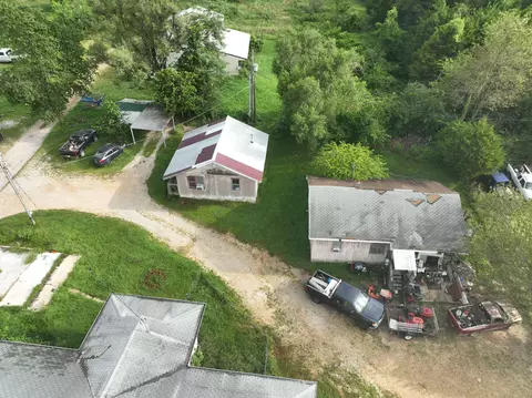View/Area - 1045 Sycamore St, Cabool, MO 65689 photo 3 of 10