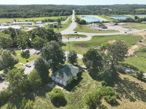 View/Area - 1045 Sycamore St, Cabool, MO 65689 photo 6 of 10