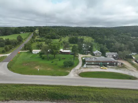 View/Area - 1045 Sycamore St, Cabool, MO 65689 photo 4 of 10