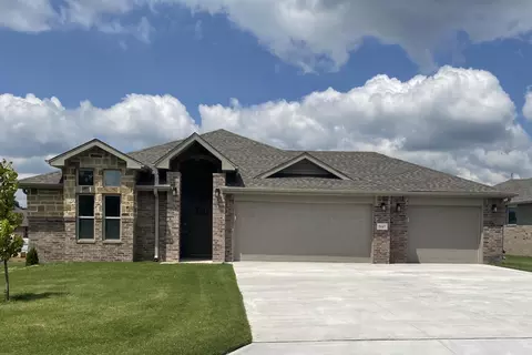 5147 S Tamarack Ln, Battlefield, MO 65619