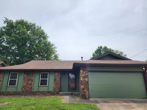 504 W Bell St, Springfield, MO 65803